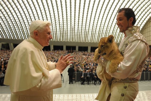 Papst Benedikt mit Martin Lacey jr. 