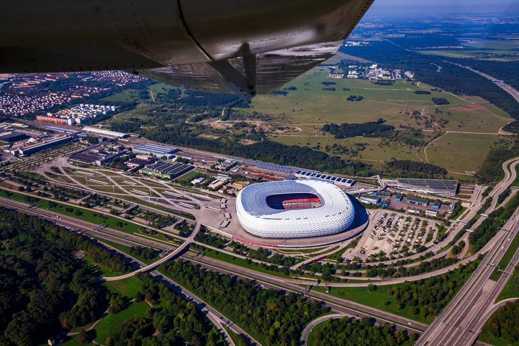 alpen air gmbh flug über der allianz arena münchen