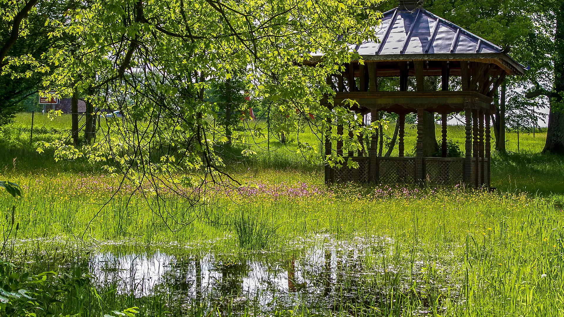 Wo Expressionisten wie Kirchner und Nolde den Starnberger See grüßen und das Gelände rund um das Museum ein Park wie ein Gemälde ist.. Empfehlenswert von April bis Oktober in Kombination mit einer Schiffahrt.
