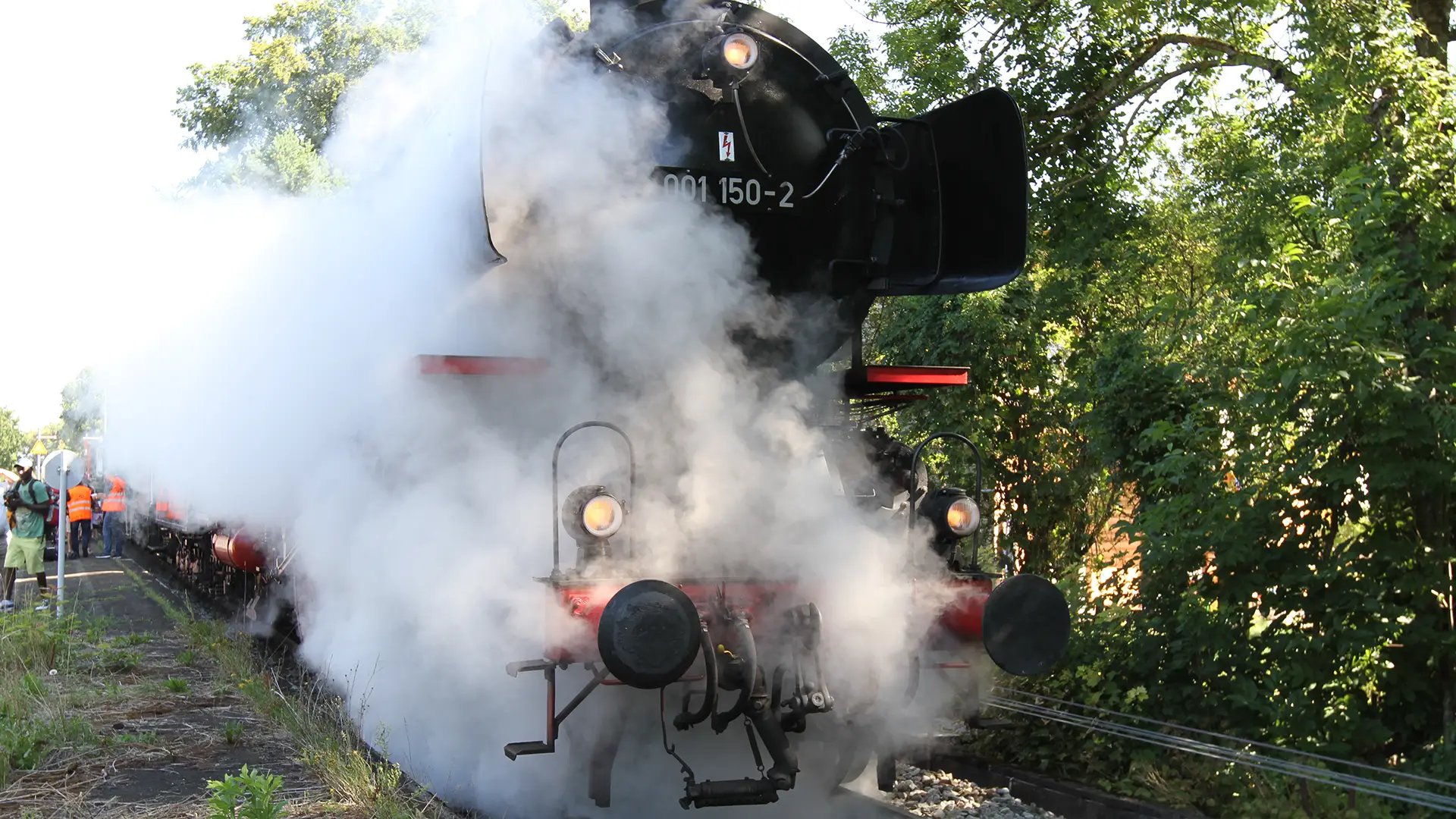 Museum mit Innen- und Außenbereichen für historische Lokomotiven und Wagen sowie Eisenbahngebäuden.