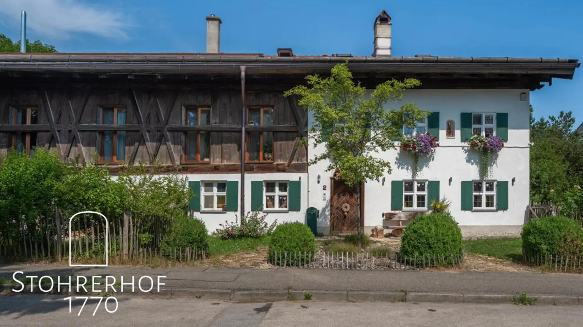 Wunderschönes, toll renoviertes Bauernhaus. Mit viel Liebe und Stilgefühl eingerichtet. Top ausgestattet in besonderer Lage.
