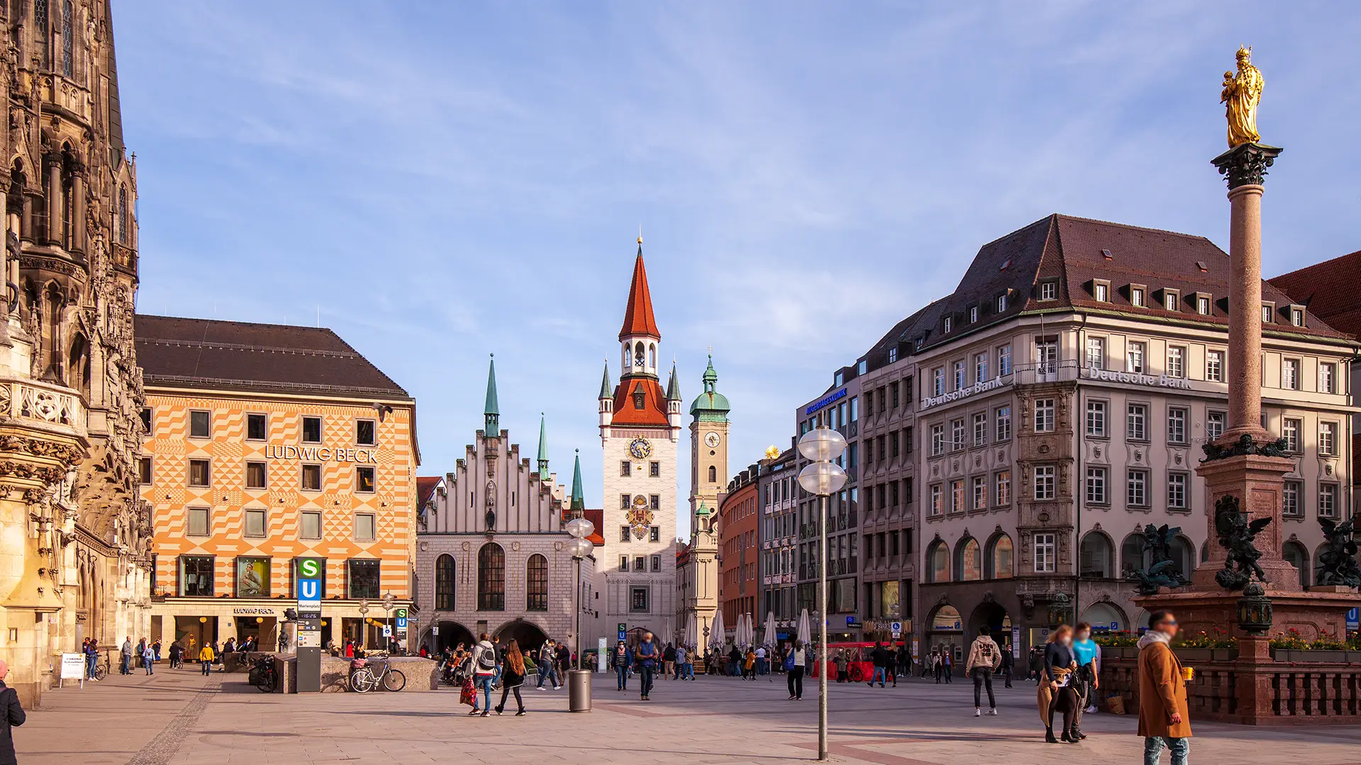 marienplatz münchen mit mariensäule, altes rathaus, neues rathaus, spielzeugmuseum, mariensäule, alter peter